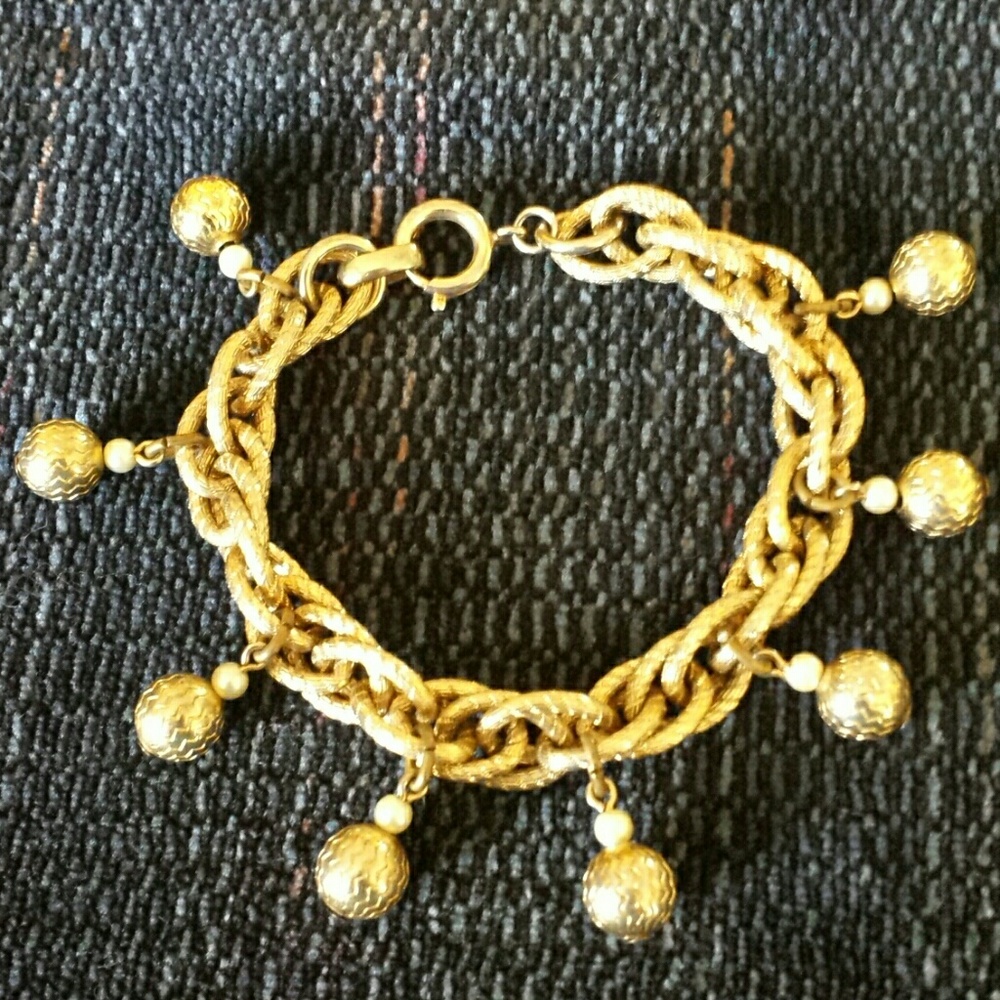 Gold Link Bracelet w/ Gold & Pearl Beads Costume